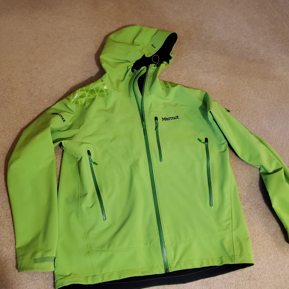 Mens XL Marmot lime green jacket, fleece lined